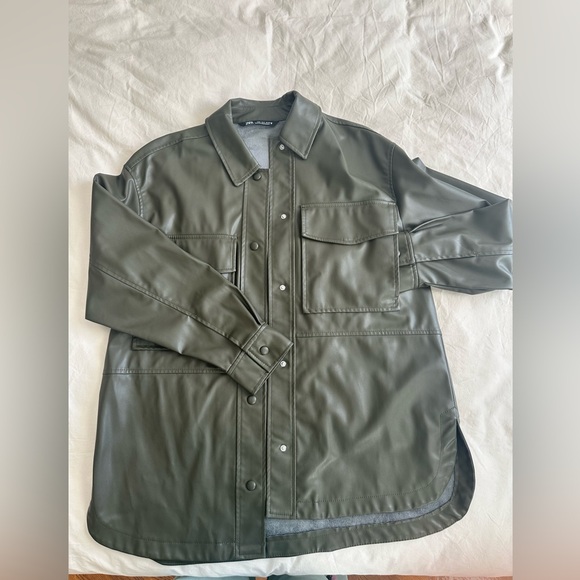 Zara oversized faux leather shirt jacket - Picture 8 of 8